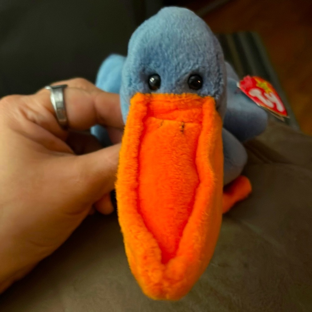 TY Beanie Baby Scoop the Pelican 1996